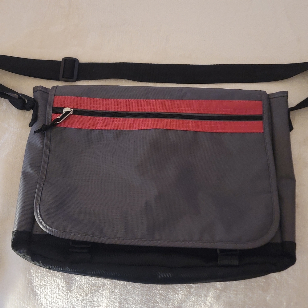 Laptop Bag 18in